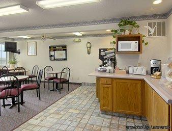 Budget Inn & Suites Nevada Bagian luar foto