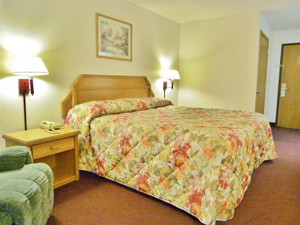 Budget Inn & Suites Nevada Bagian luar foto