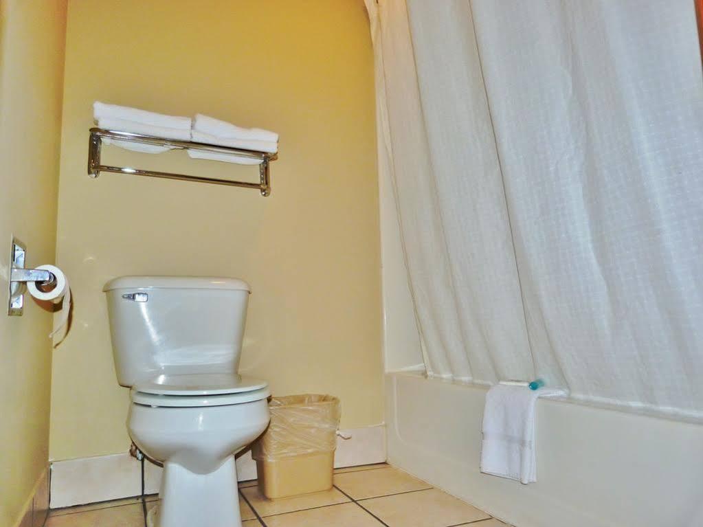 Budget Inn & Suites Nevada Bagian luar foto