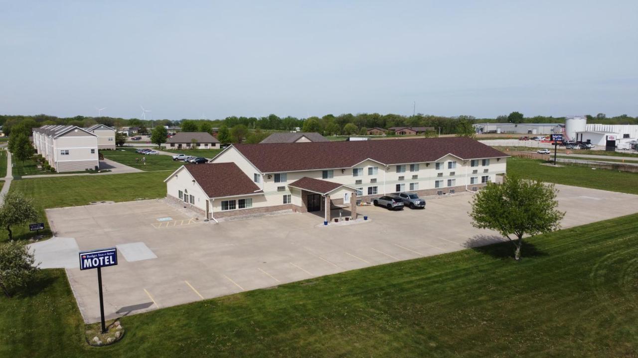 Budget Inn & Suites Nevada Bagian luar foto